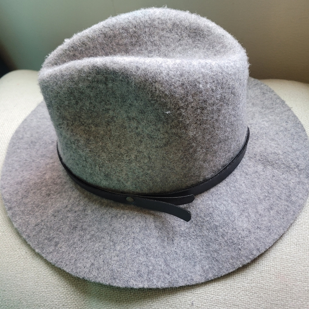 Gray Wool Fedora Hat with Black Band - Picture 3 of 5